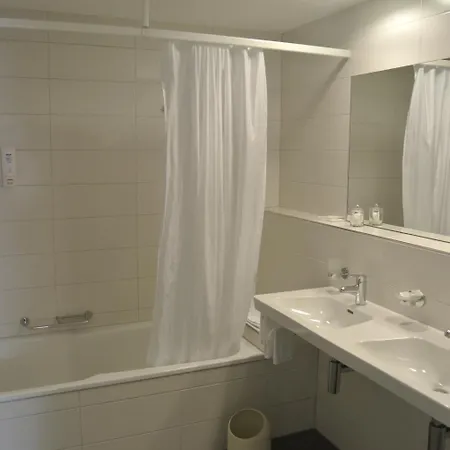 Schwanen Szálloda 3*