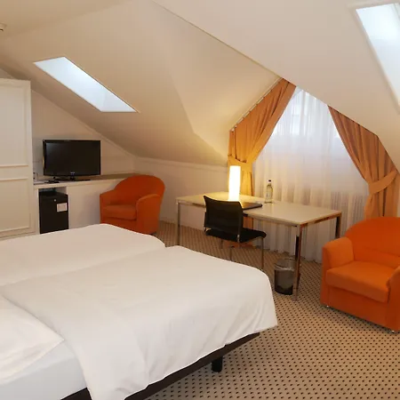 فندق Schwanen 3*